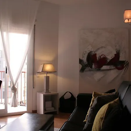 Roger De Flor Apartment *